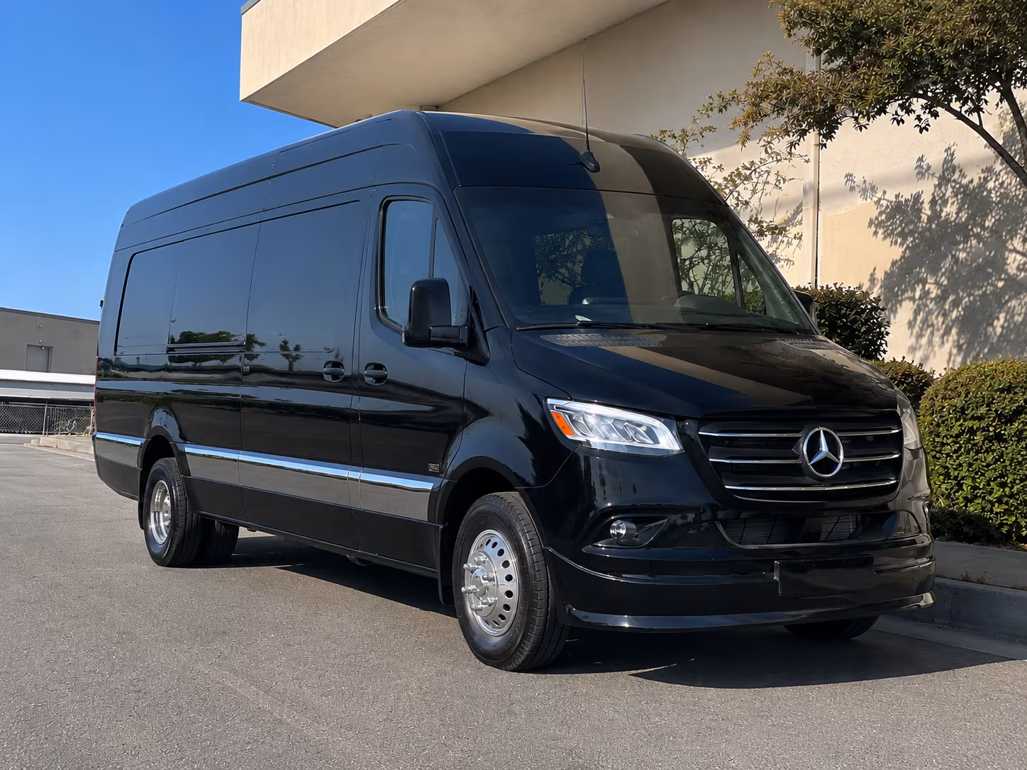 find the perfect transportation for your next wedding 1