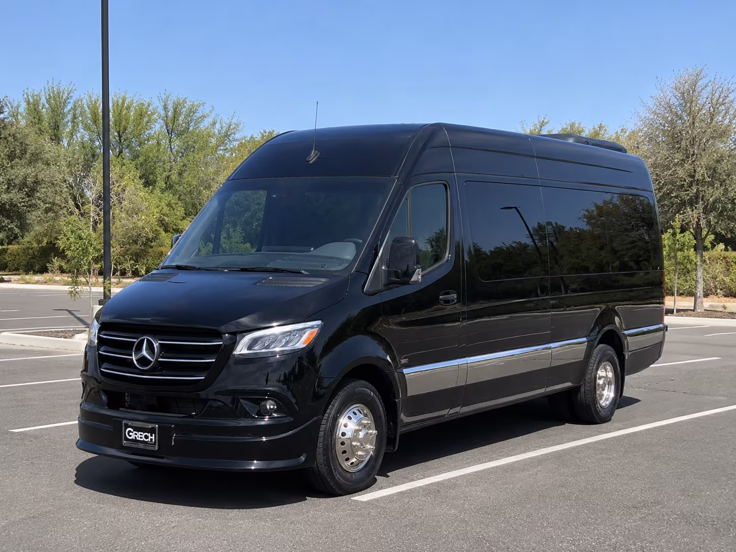 lowell 10 passenger sprinter van